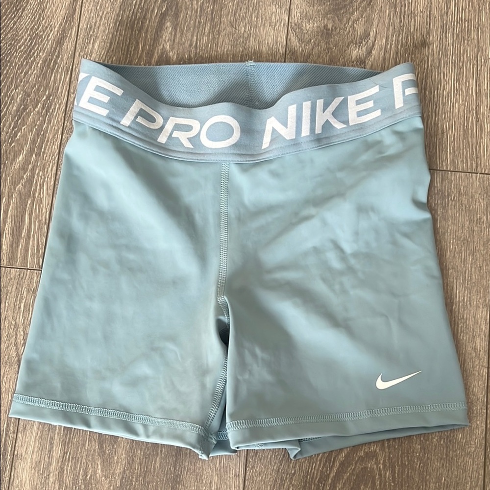 Nike Pro Women's Athletic Shorts - Light Blue